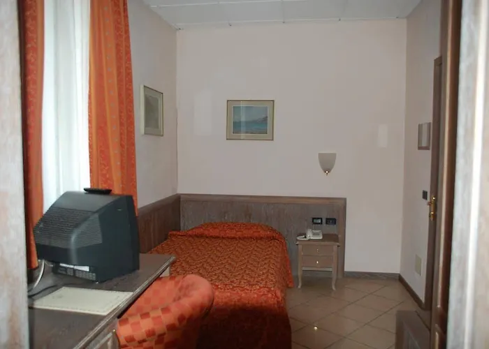 Отель Agnello 3*