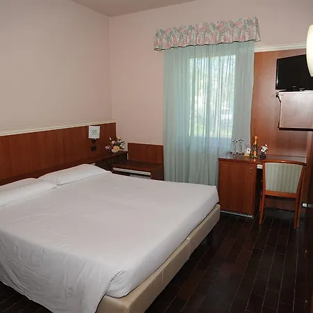 Hotel Agnello 3*