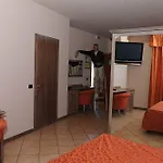 Ξενοδοχείο Agnello 3*